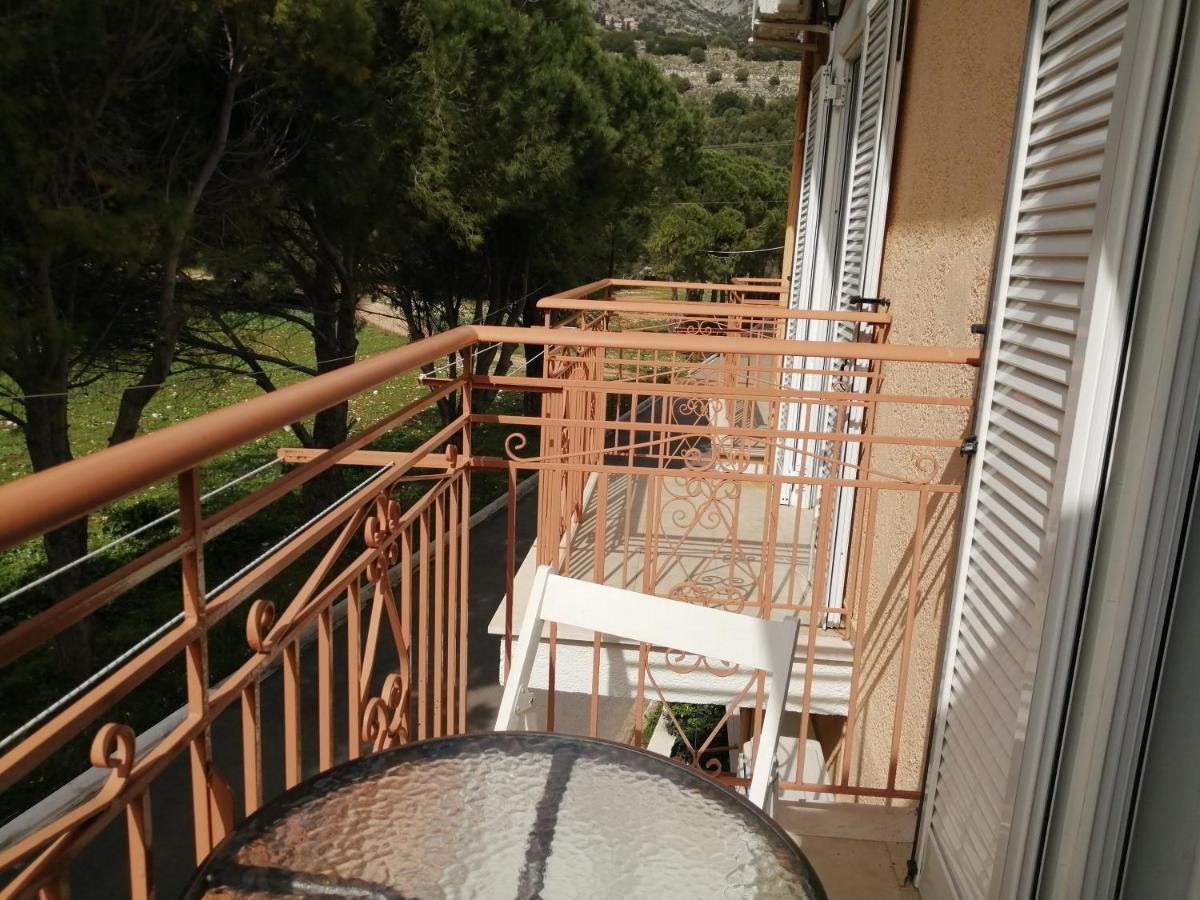 Afrodite Spacious Apartments! Agia Efimia Buitenkant foto