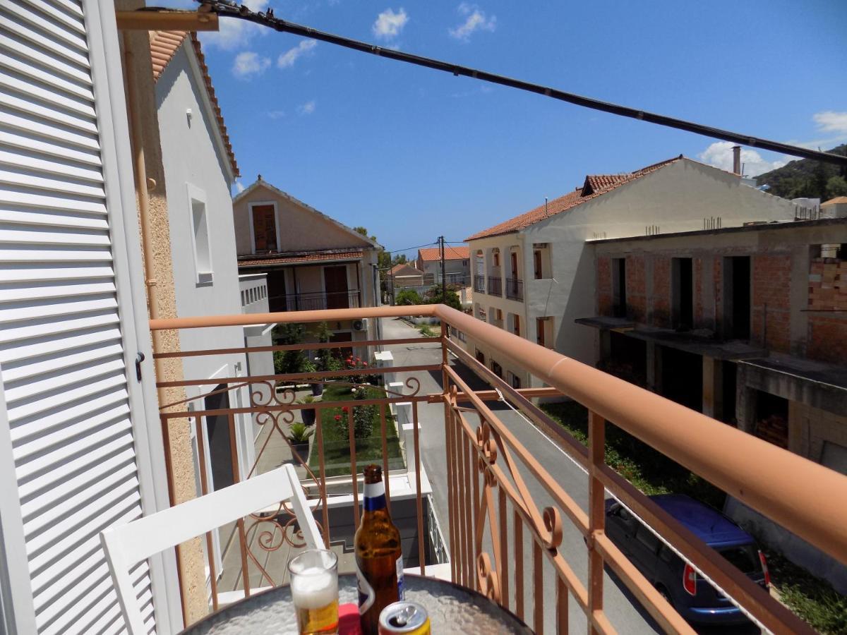 Afrodite Spacious Apartments! Agia Efimia Buitenkant foto