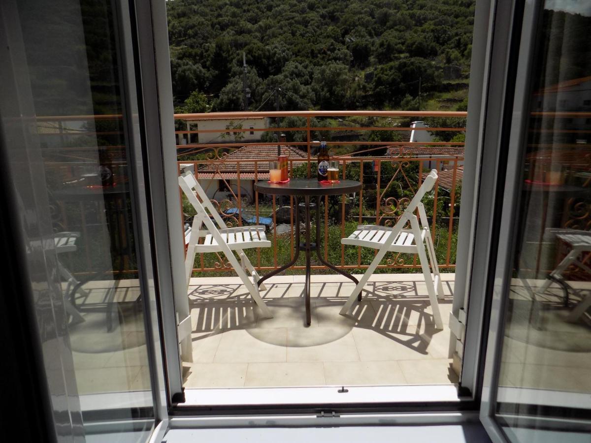 Afrodite Spacious Apartments! Agia Efimia Buitenkant foto