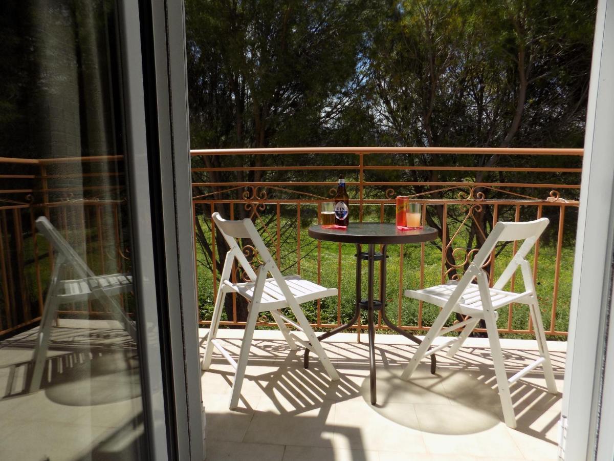 Afrodite Spacious Apartments! Agia Efimia Buitenkant foto