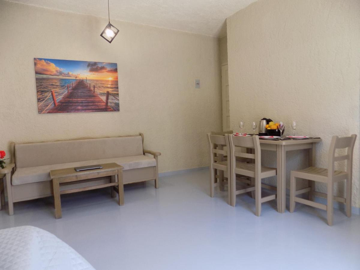 Afrodite Spacious Apartments! Agia Efimia Buitenkant foto