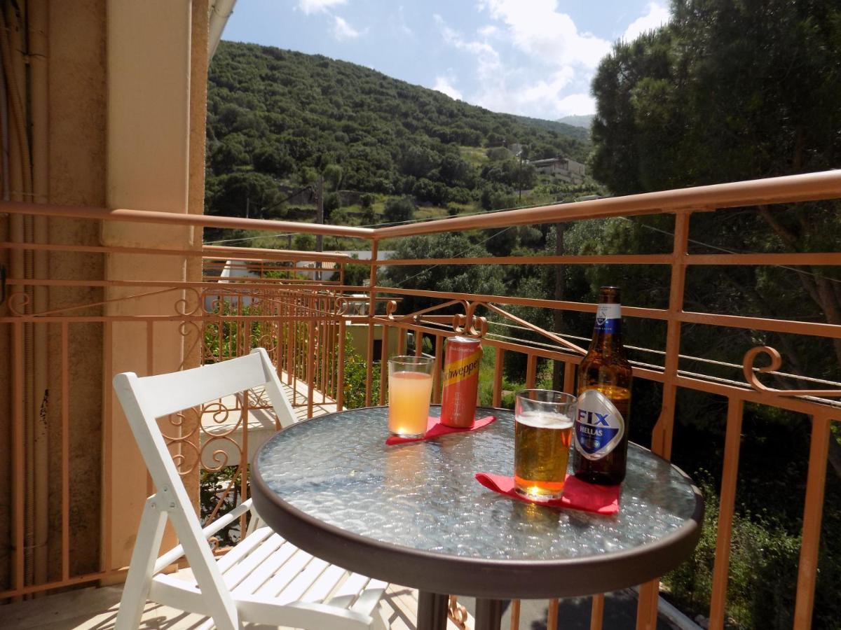 Afrodite Spacious Apartments! Agia Efimia Buitenkant foto