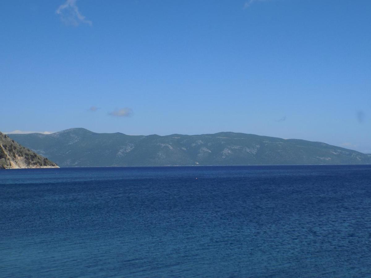 Afrodite Spacious Apartments! Agia Efimia Buitenkant foto