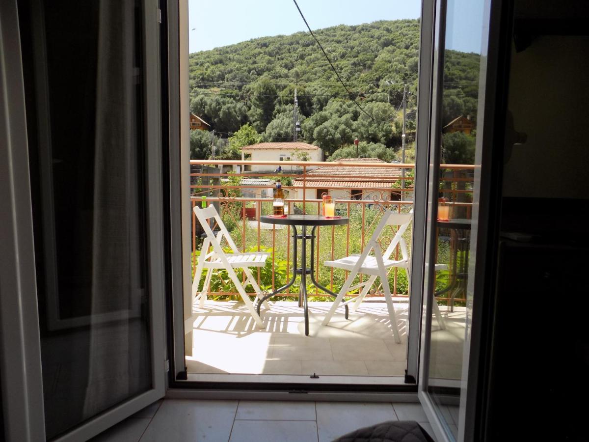 Afrodite Spacious Apartments! Agia Efimia Buitenkant foto